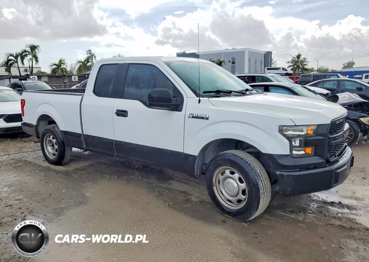 2017 Ford F150 Super Cab VIN:1FTEX1C84HFA21516 - 4