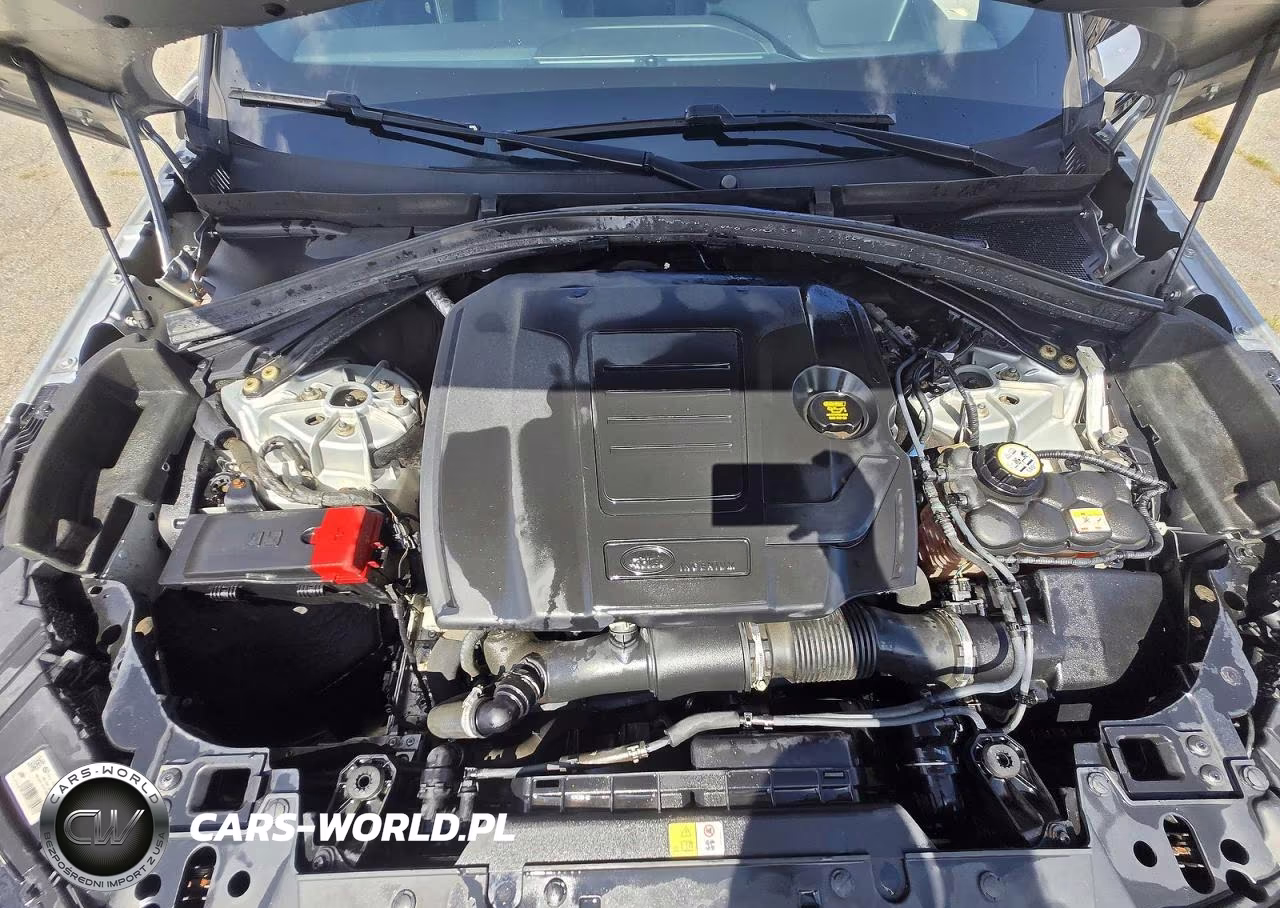 2020 Land Rover Range Rover Velar R-Dynamic S VIN:SALYK2FXXLA243724 - 7