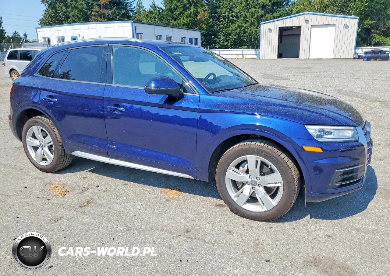 2018 Audi Q5 Premium VIN:WA1ANAFY6J2097732 - 4