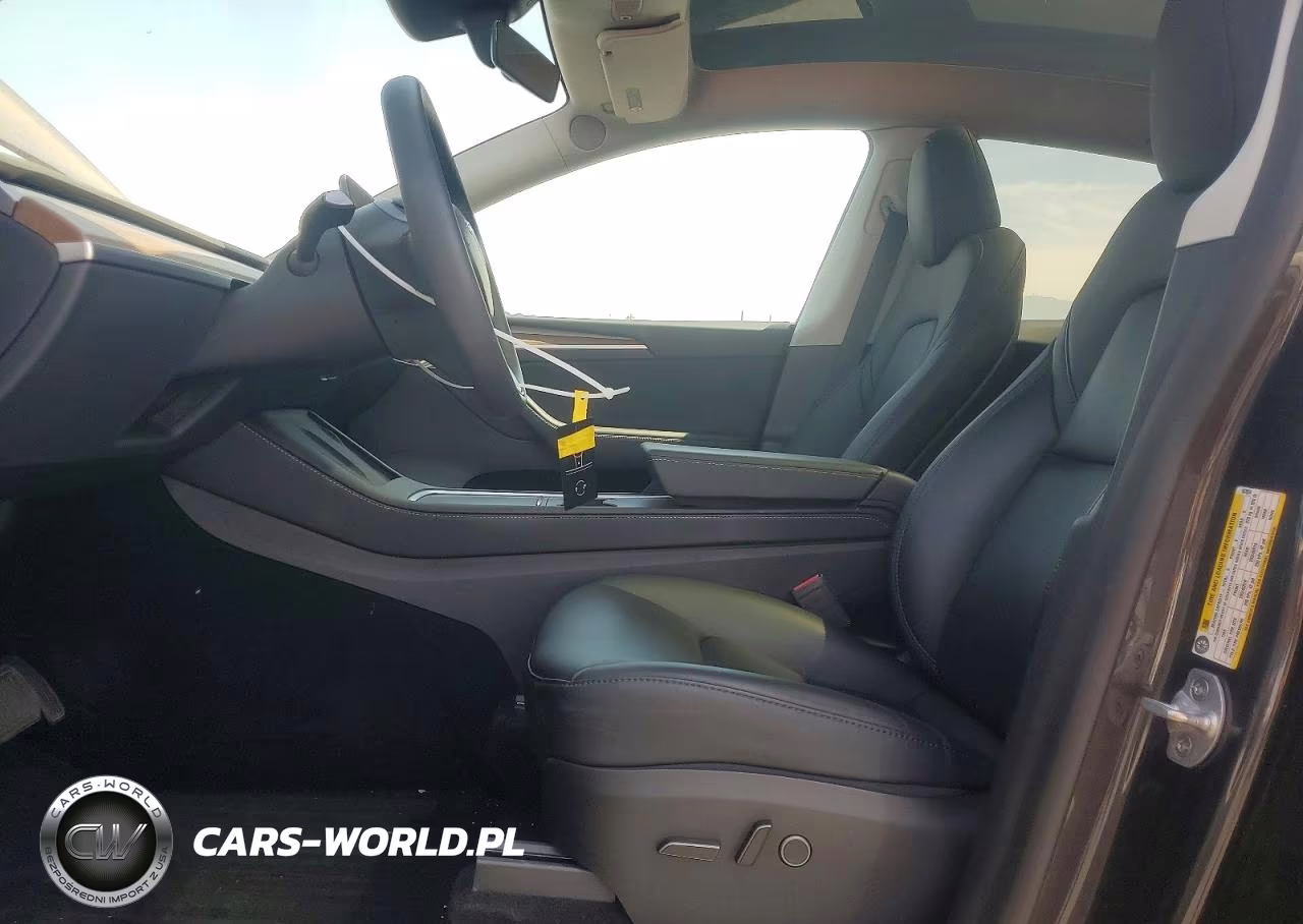 2024 Tesla Model Y VIN:7SAYGDEE8RF167654 - 7