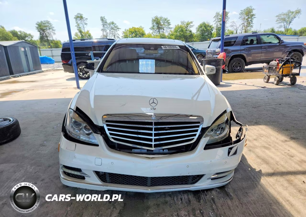 2010 Mercedes-Benz S 550 VIN:WDDNG7BB8AA340684 - 5