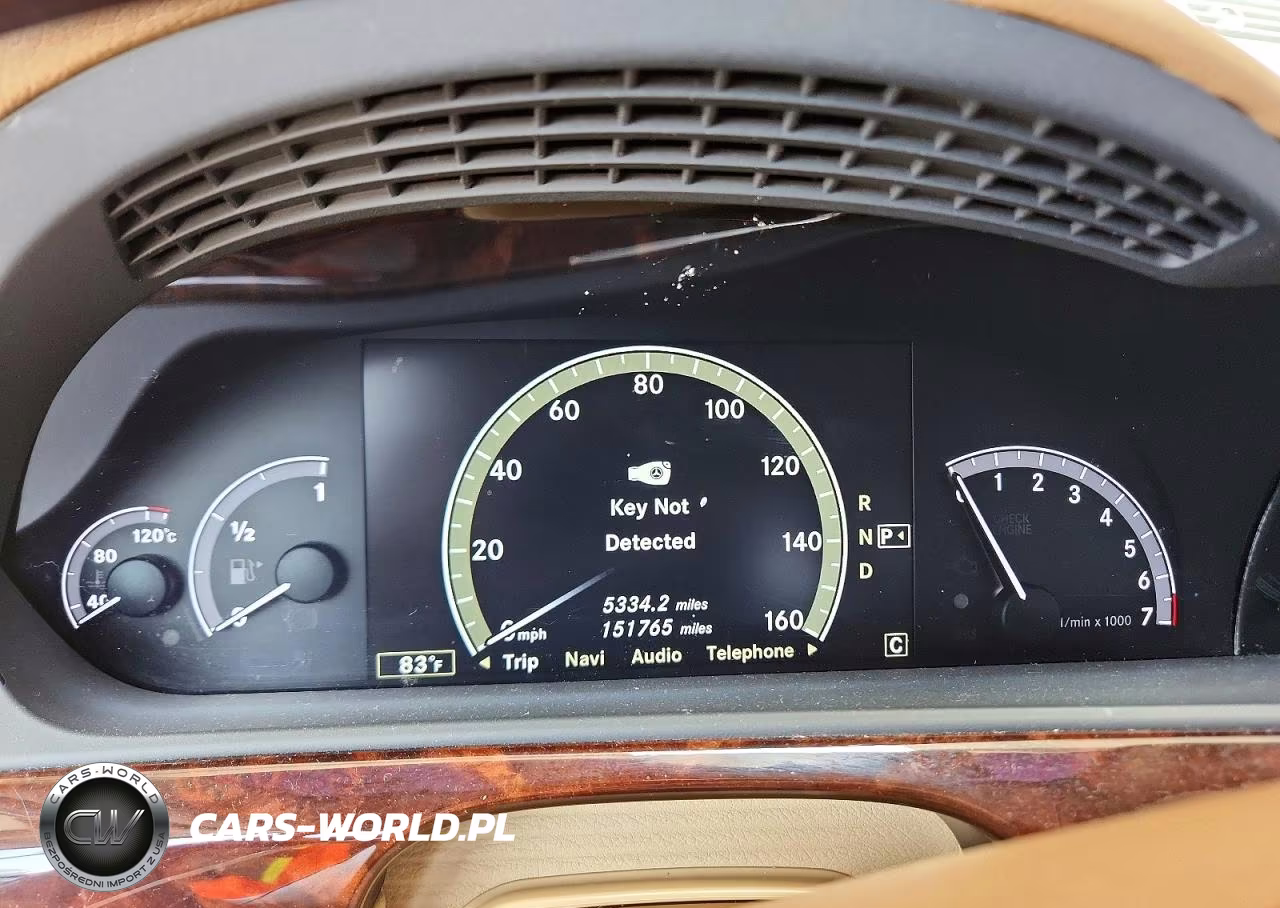 2010 Mercedes-Benz S 550 VIN:WDDNG7BB8AA340684 - 9
