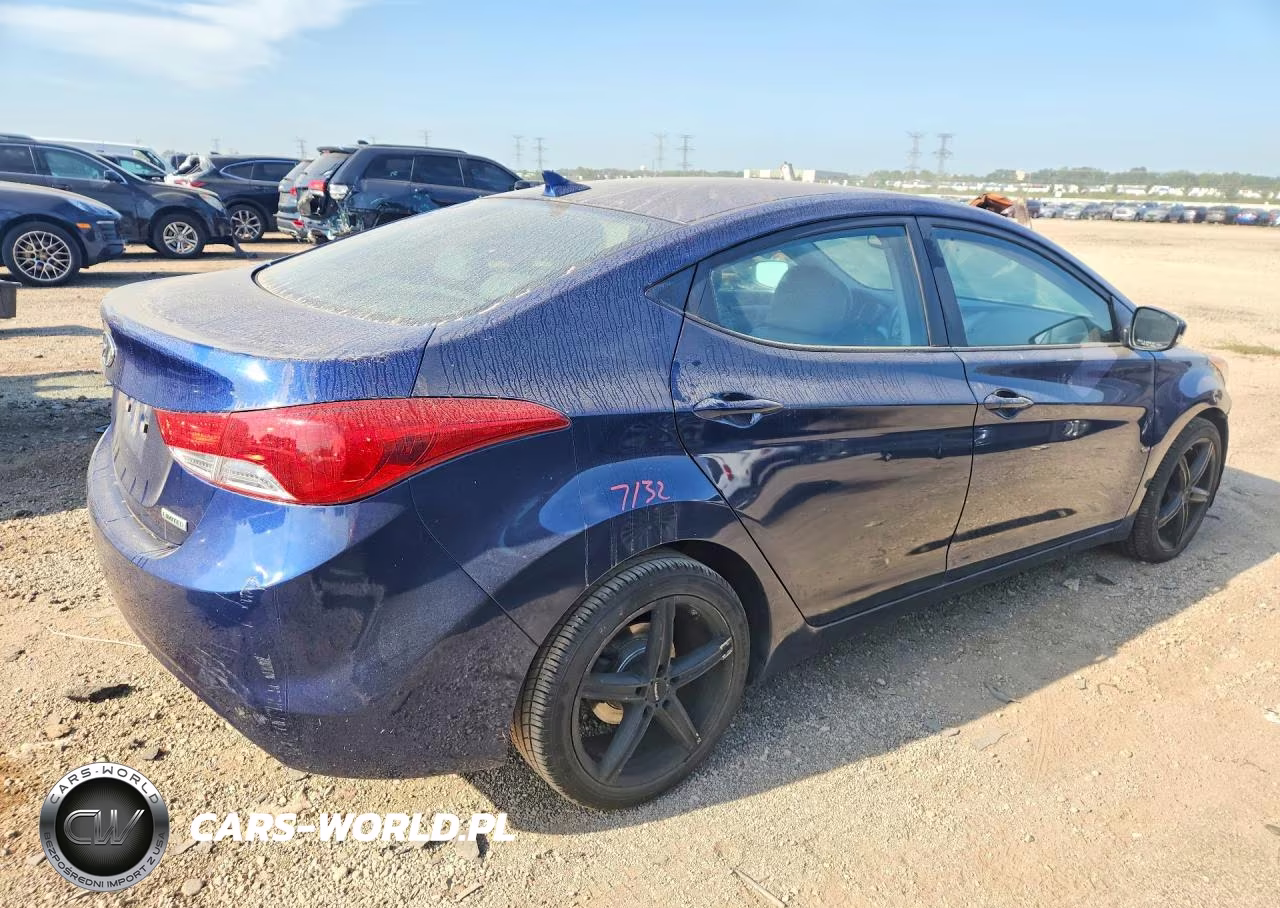 2013 Hyundai Elantra Limited VIN:KMHDH4AE2DU594810 - 3
