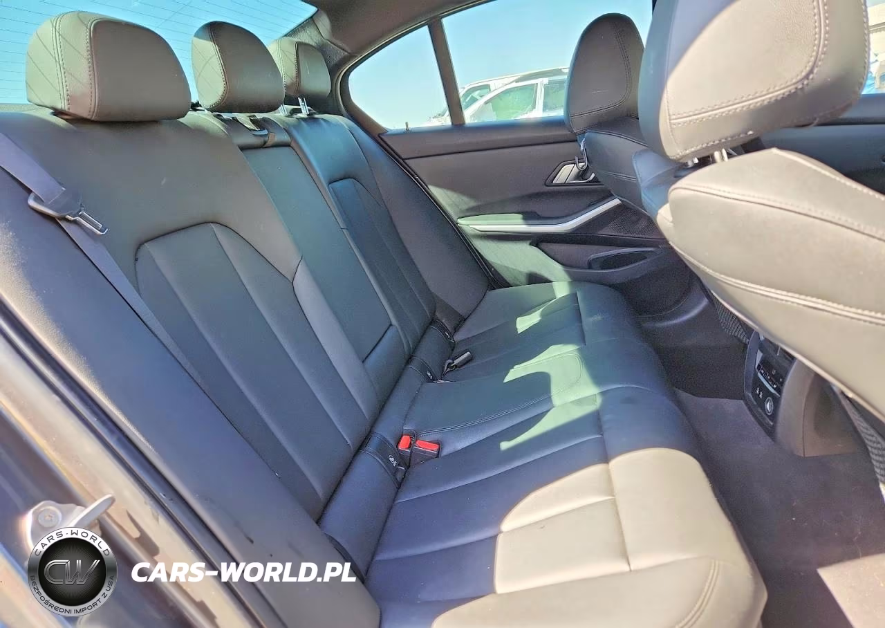 2019 BMW 330I VIN:WBA5R1C51KAK11355 - 10