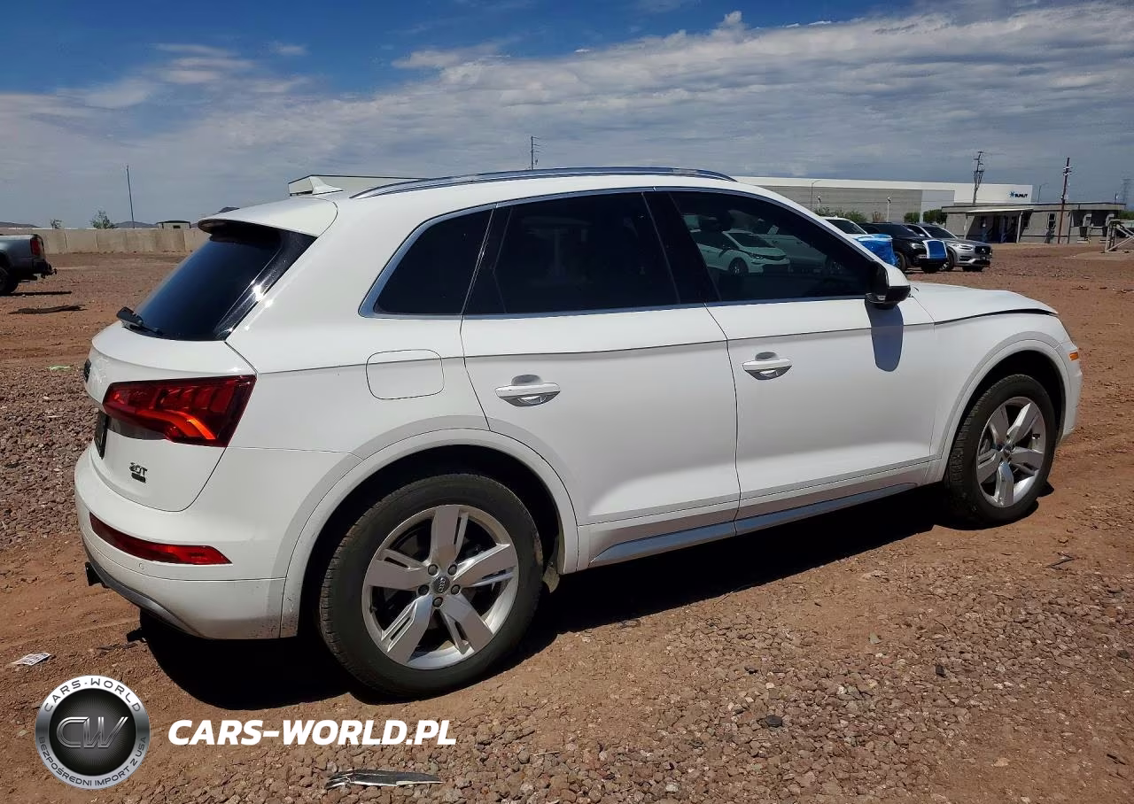 2018 Audi Q5 Premium Plus VIN:WA1BNAFY3J2104642 - 3