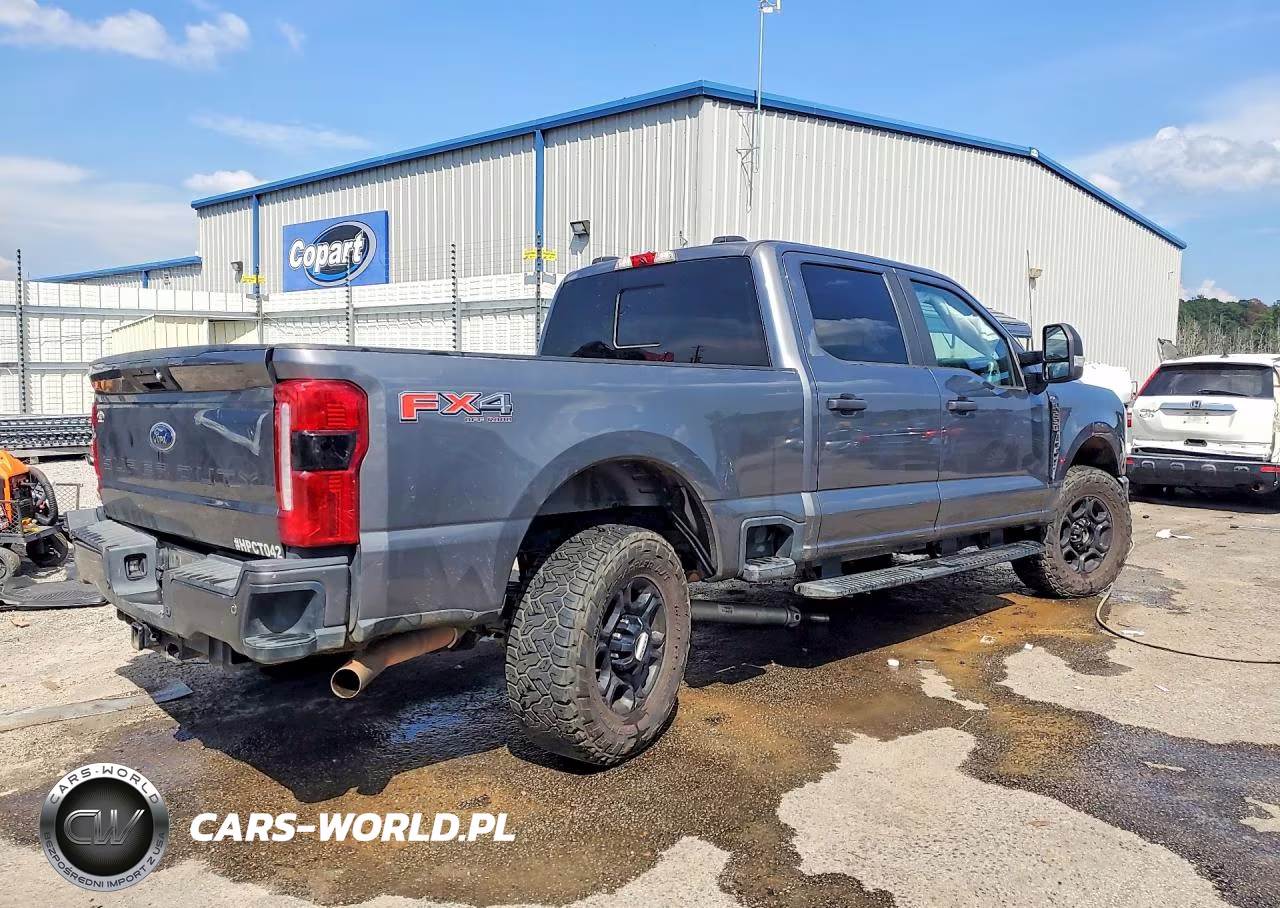 2023 Ford F250 Super Duty VIN:1FT8W2BA1PEC08792 - 3