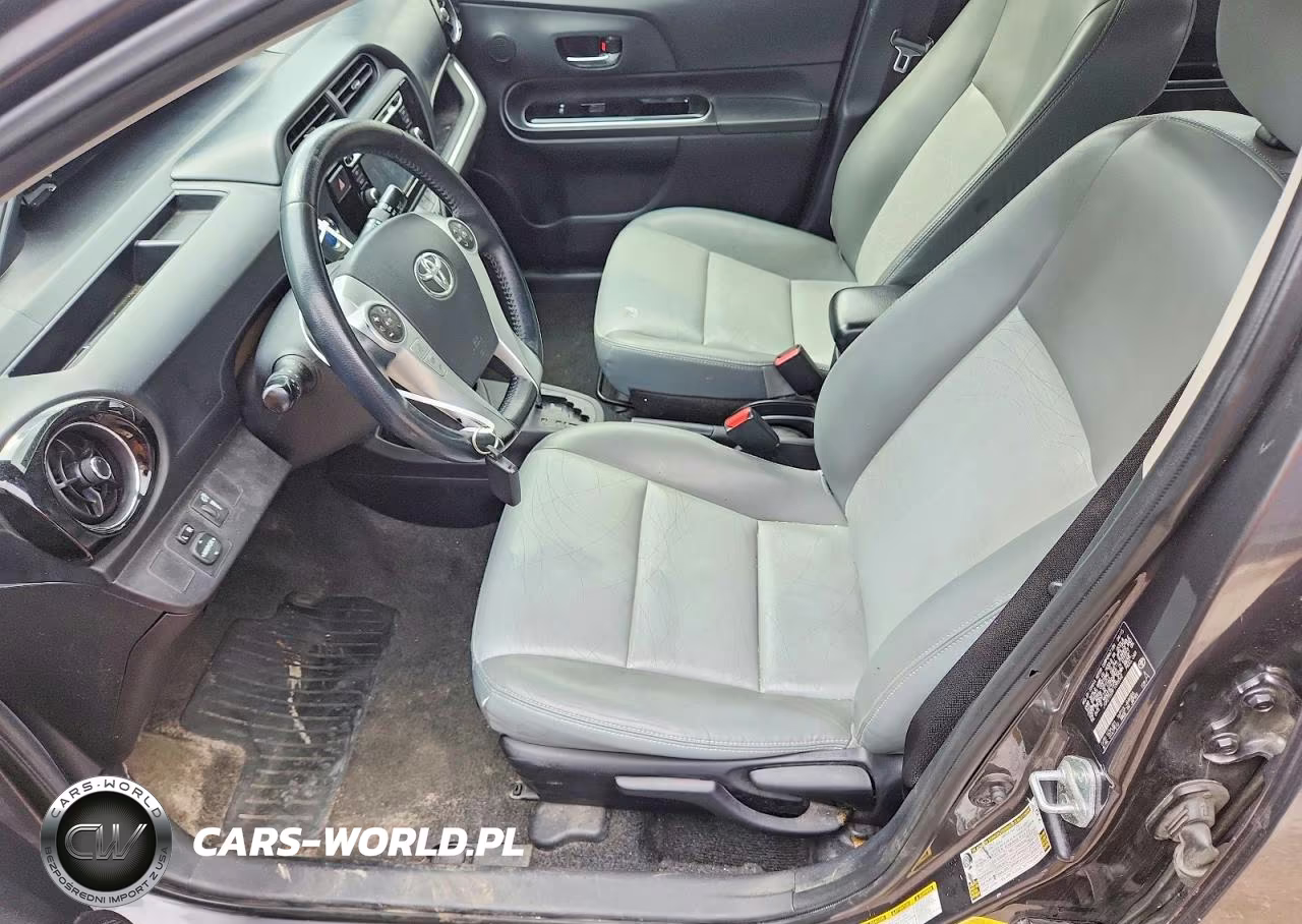 2015 Toyota Prius C Four VIN:JTDKDTB3XF1095062 - 7