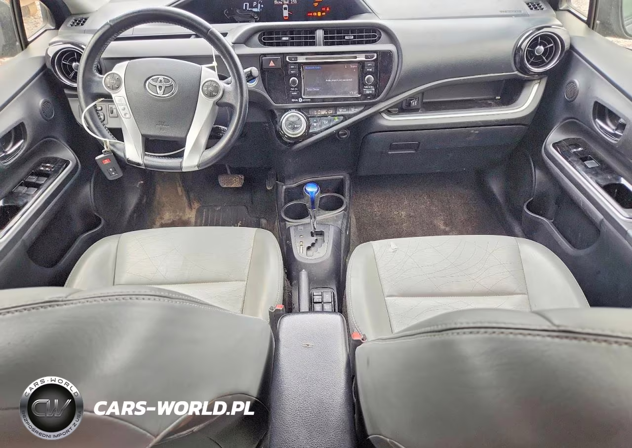2015 Toyota Prius C Four VIN:JTDKDTB3XF1095062 - 8