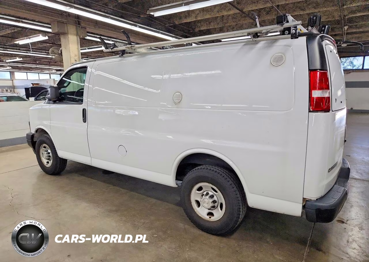 2019 Chevrolet Express G2500 VIN:1GCWGAFP2K1366653 - 2