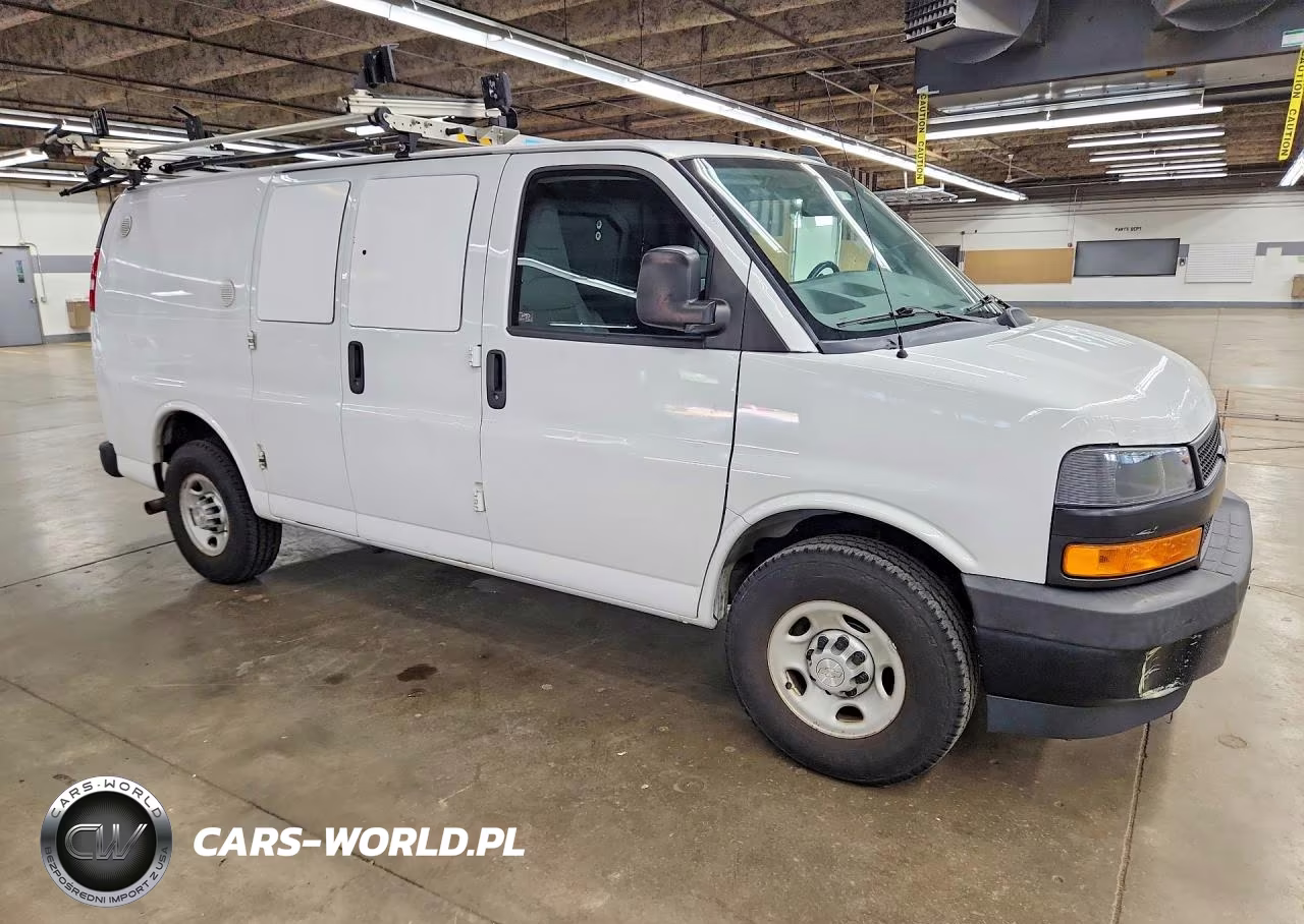 2019 Chevrolet Express G2500 VIN:1GCWGAFP2K1366653 - 4