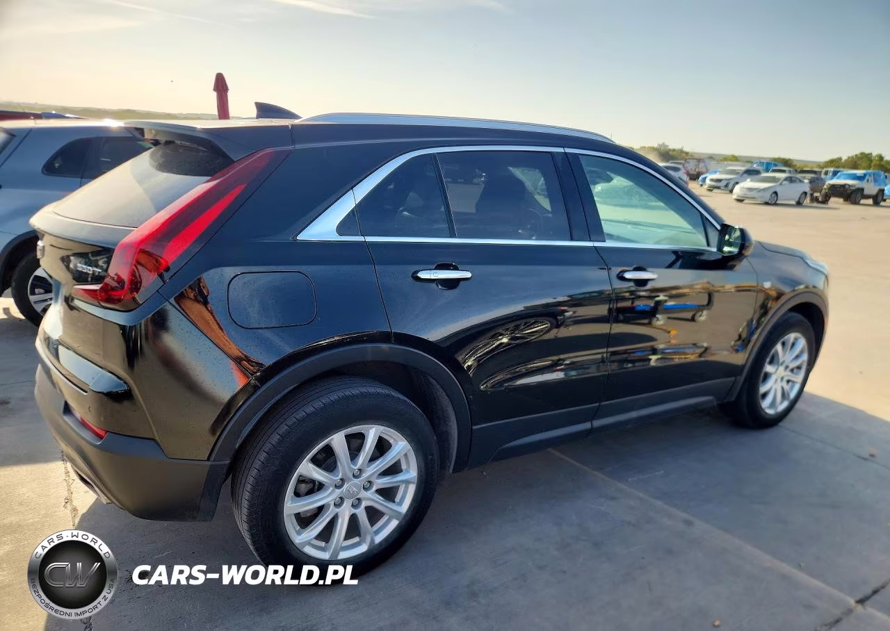 2023 Cadillac Xt4 Luxury VIN:1GYAZAR43PF105896 - 3