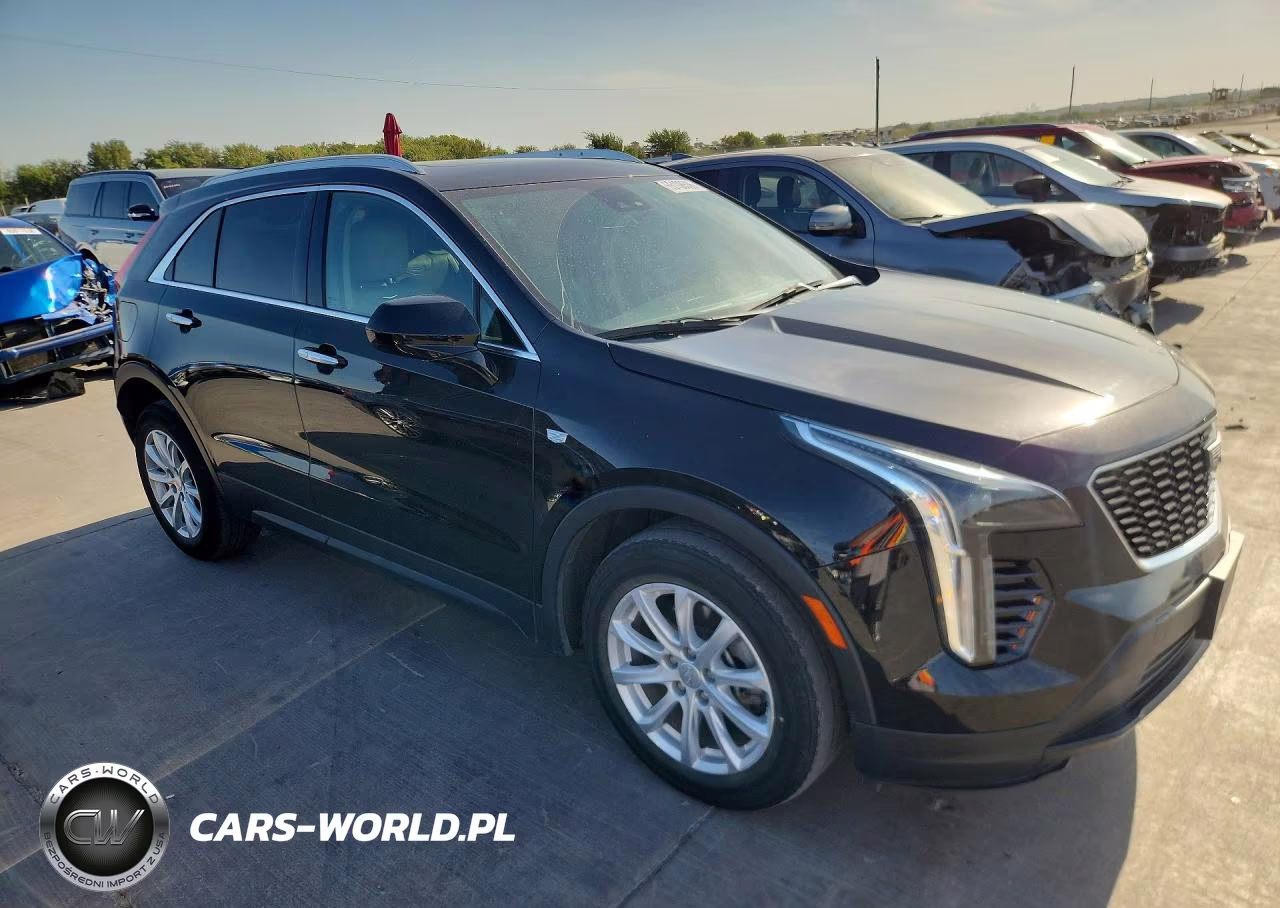 2023 Cadillac Xt4 Luxury VIN:1GYAZAR43PF105896 - 4