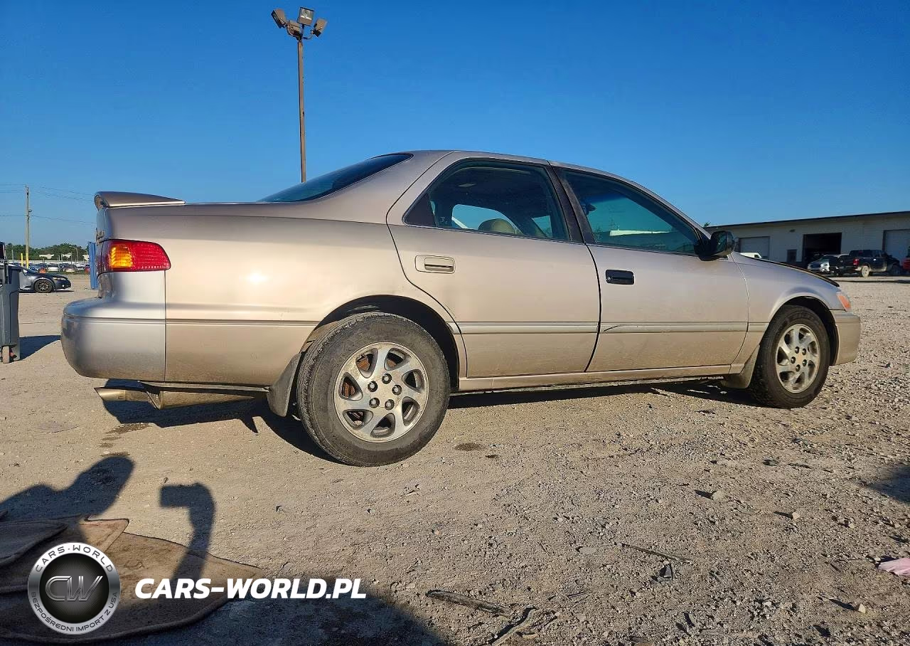 2001 Toyota Camry Xle VIN:4T1BG28K01U777872 - 3