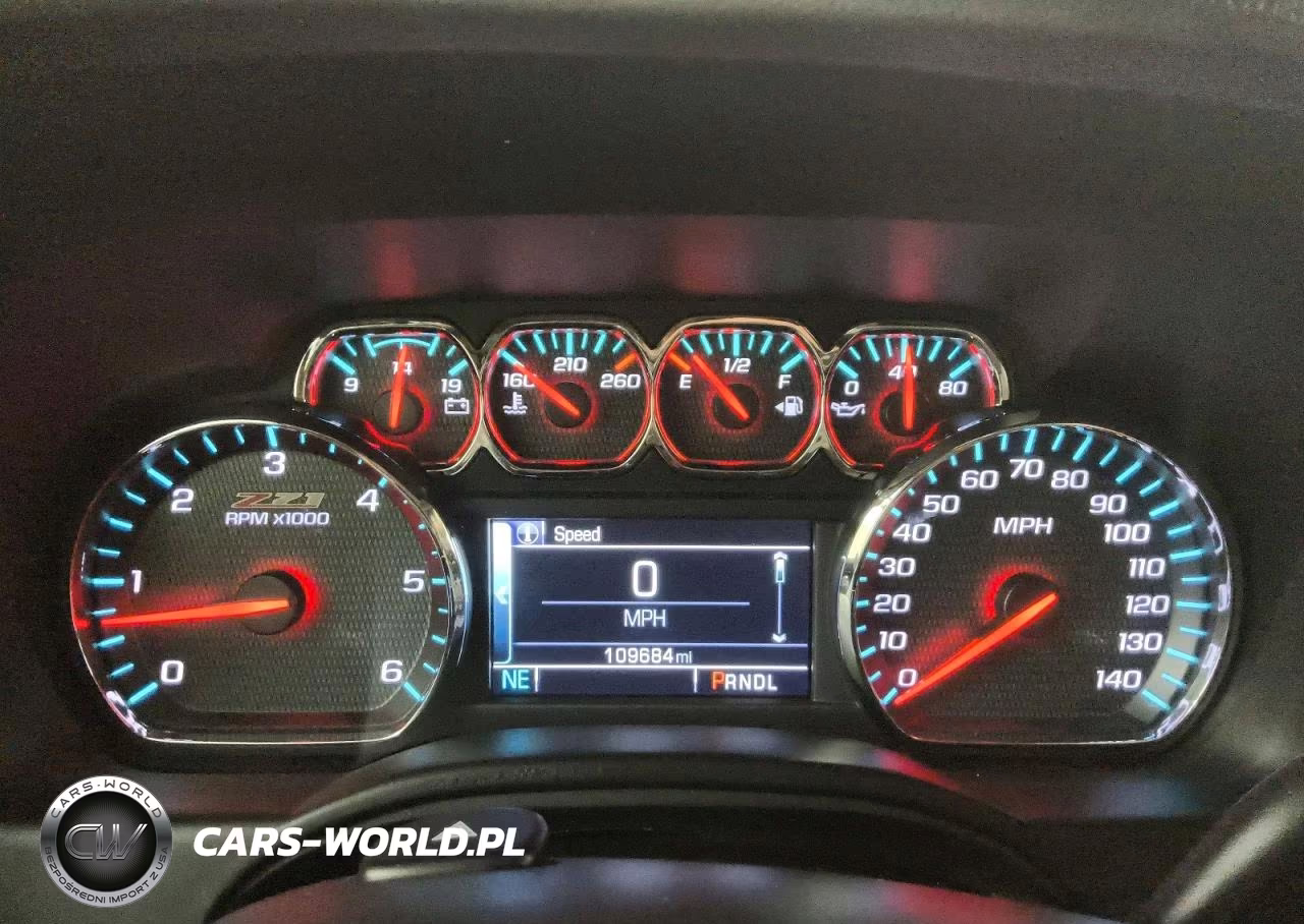 2018 Chevrolet Tahoe K1500 Lt VIN:1GNSKBKC7JR223596 - 9