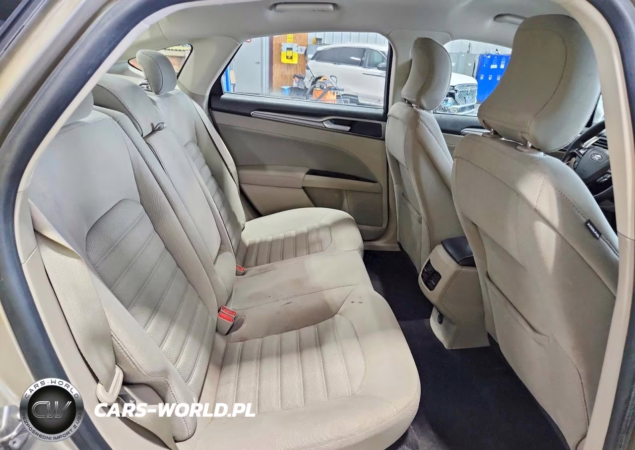 2018 Ford Fusion Se VIN:3FA6P0H71JR180197 - 10