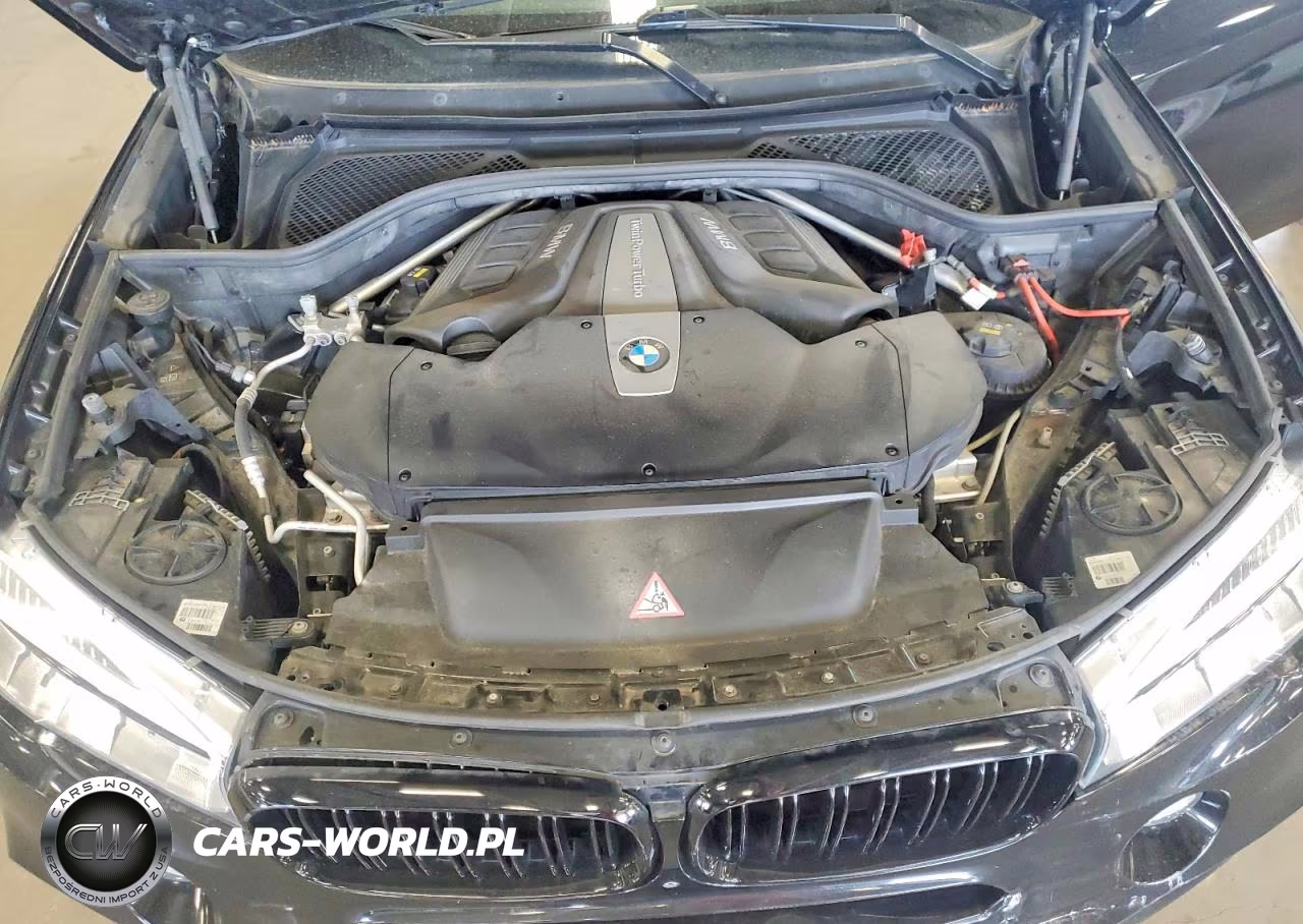2018 BMW X5 xDrive50I VIN:5UXKR6C52J0U14499 - 12