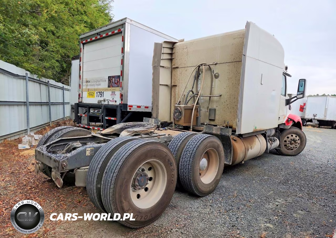 2014 Peterbilt 579 Semi Truck VIN:1XPBD49X6ED245016 - 3