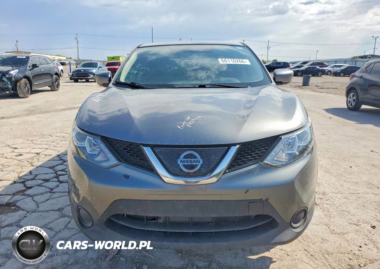 2018 Nissan Rogue Sport S VIN:JN1BJ1CP6JW500900 - 5