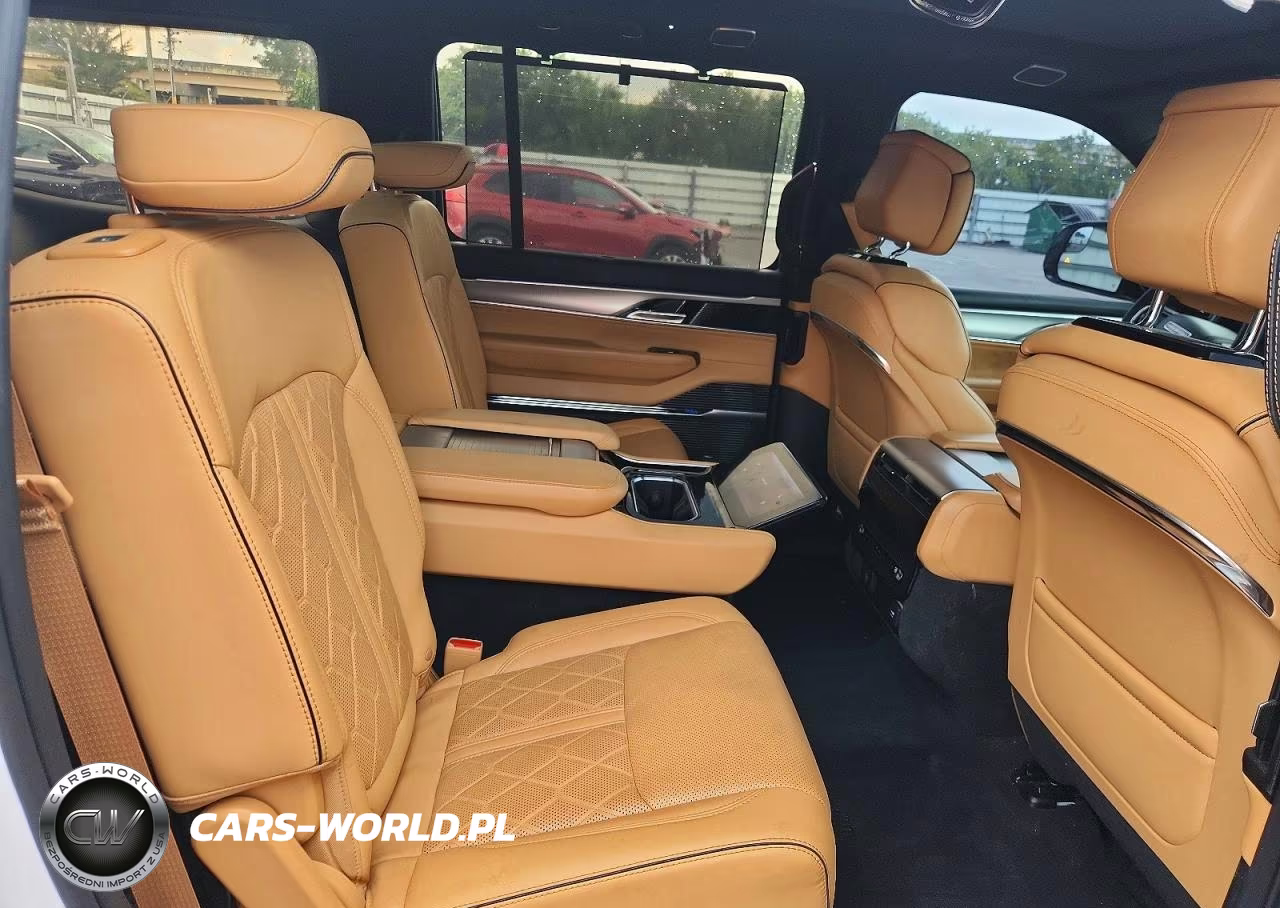 2023 Jeep Grand Wagoneer Series Iii VIN:1C4SJVGP8PS514294 - 11