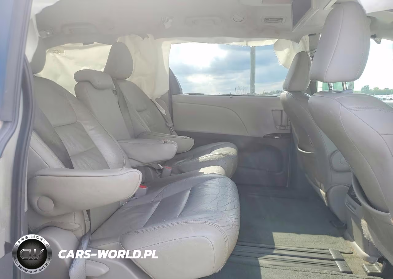 2017 Toyota Sienna Xle Premium 8-Passenger VIN:5TDYZ3DC5HS770704 - 11