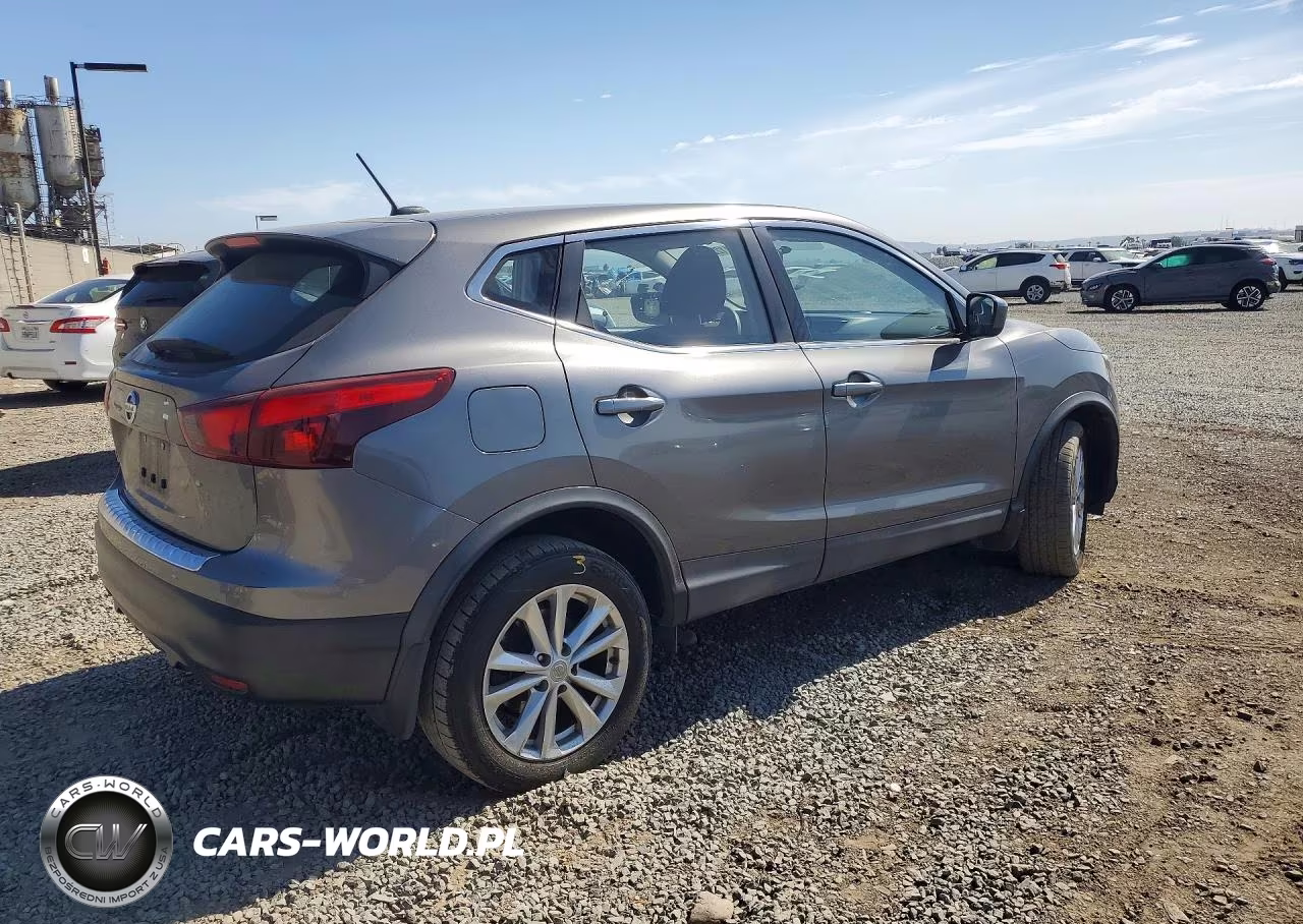 2017 Nissan Rogue Sport S VIN:JN1BJ1CP3HW029833 - 3