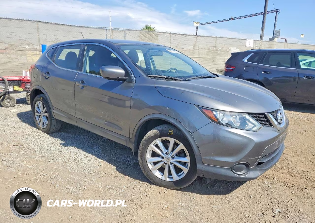 2017 Nissan Rogue Sport S VIN:JN1BJ1CP3HW029833 - 4
