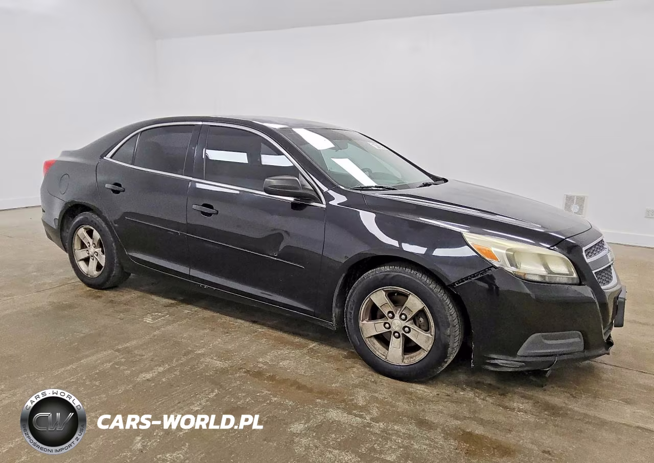 2013 Chevrolet Malibu Ls VIN:1G11A5SA9DU117233 - 4