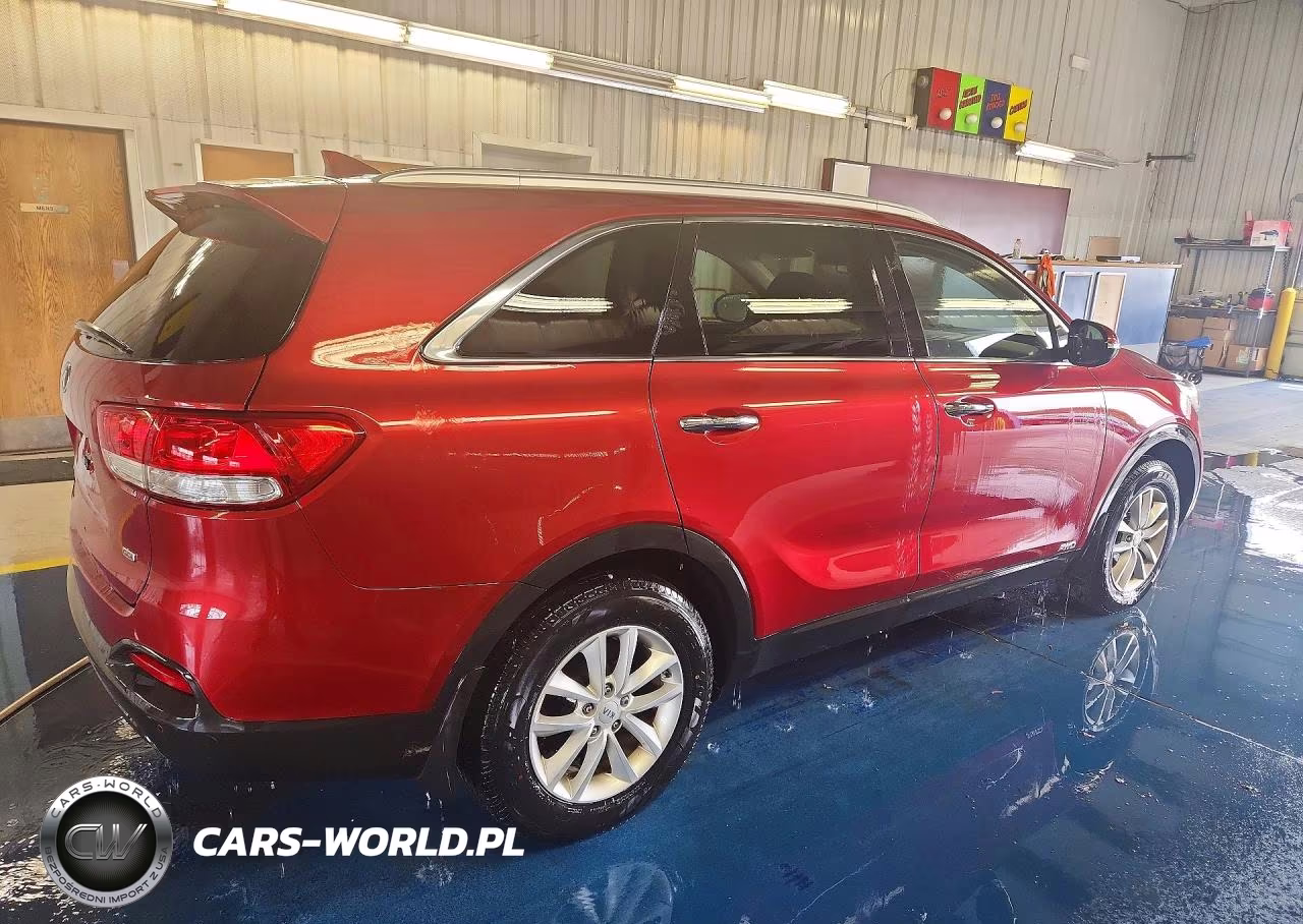 2018 Kia Sorento Lx VIN:5XYPGDA3XJG347700 - 3