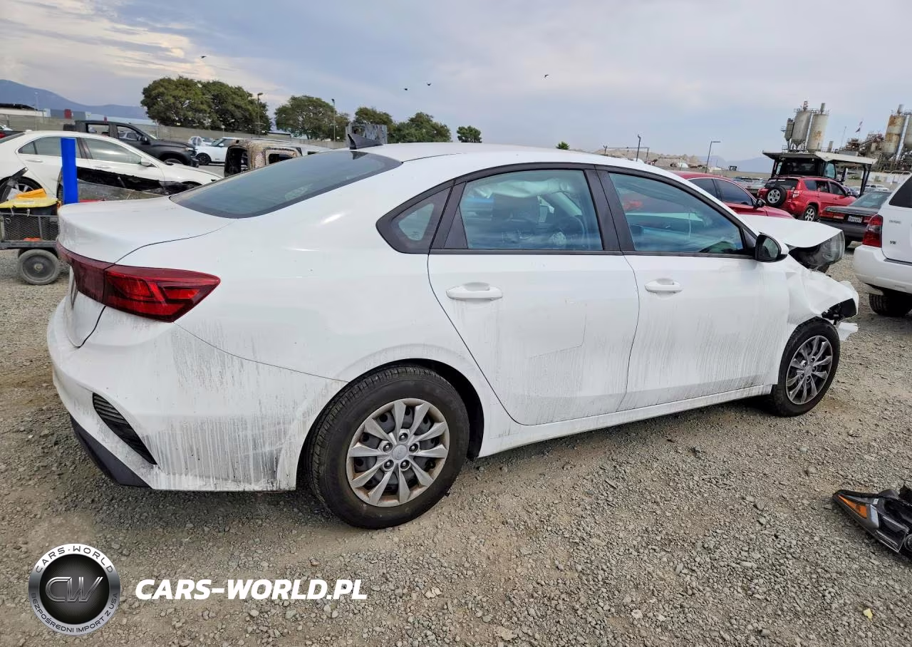 2024 Kia Forte Lx VIN:3KPF24AD0RE824159 - 3