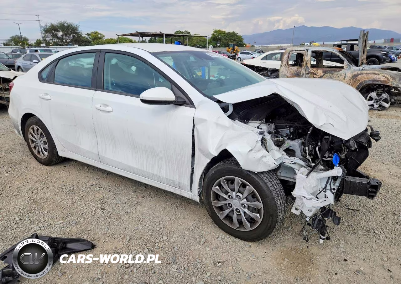 2024 Kia Forte Lx VIN:3KPF24AD0RE824159 - 4