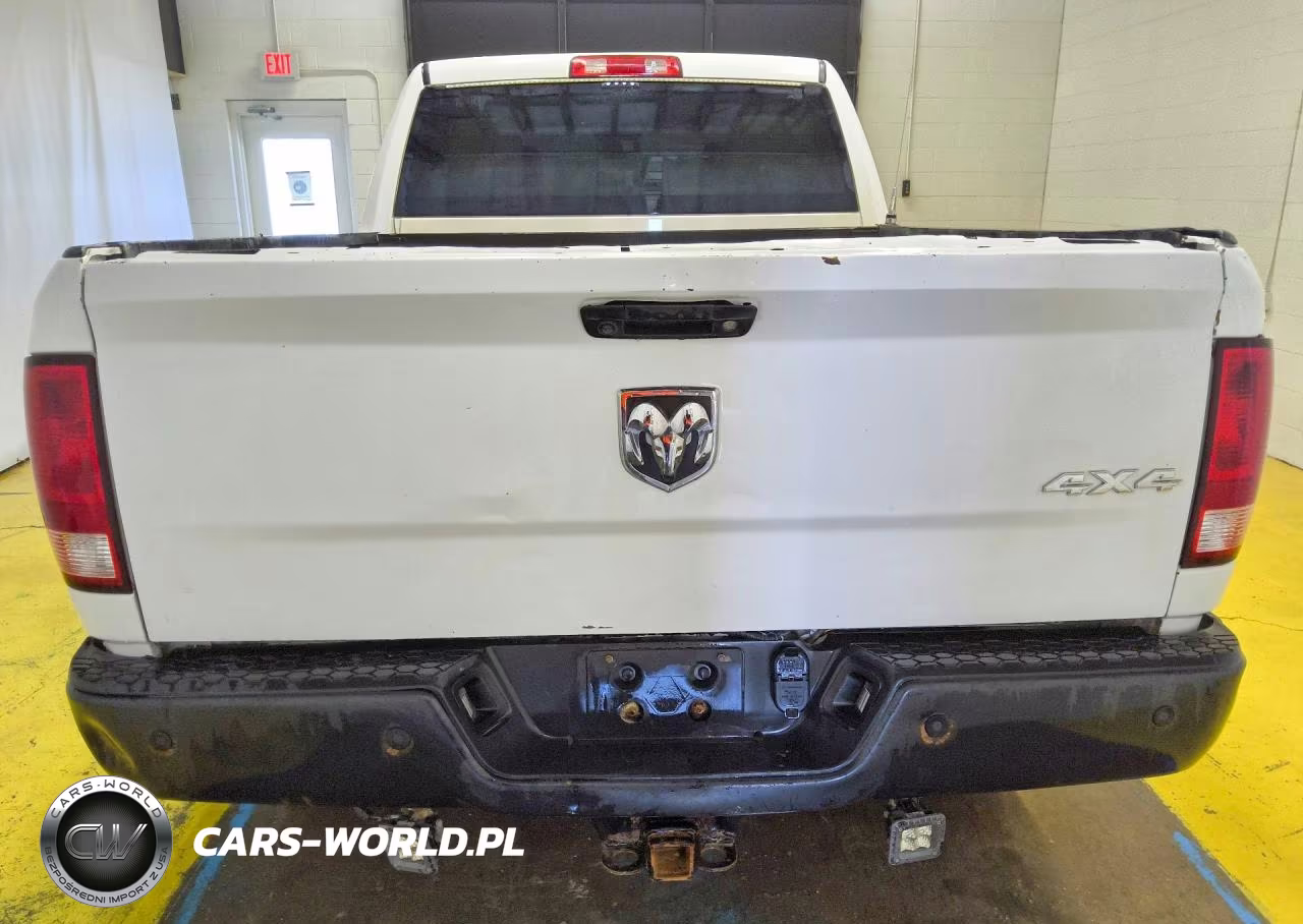 2018 Ram 2500 St VIN:3C6UR5CLXJG282484 - 6