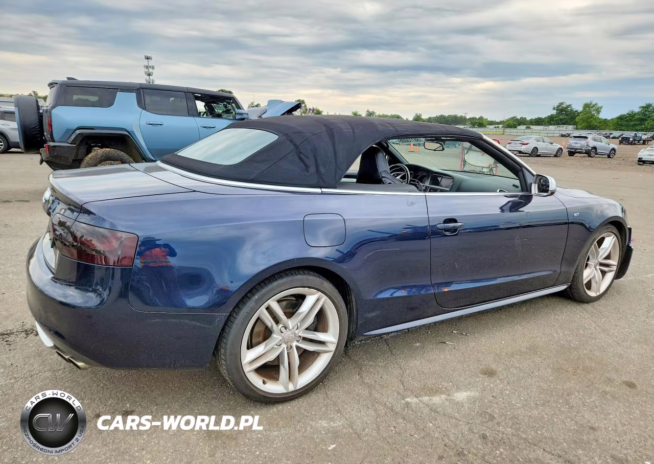 2010 Audi S5 Premium Plus VIN:WAUCGAFHXAN007759 - 3