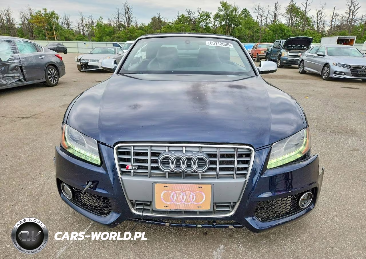 2010 Audi S5 Premium Plus VIN:WAUCGAFHXAN007759 - 5