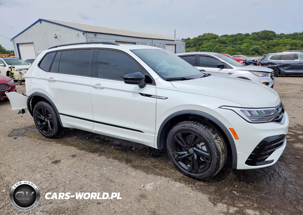 2024 Volkswagen Tiguan Se R-Line Black VIN:3VV8B7AX0RM183056 - 4