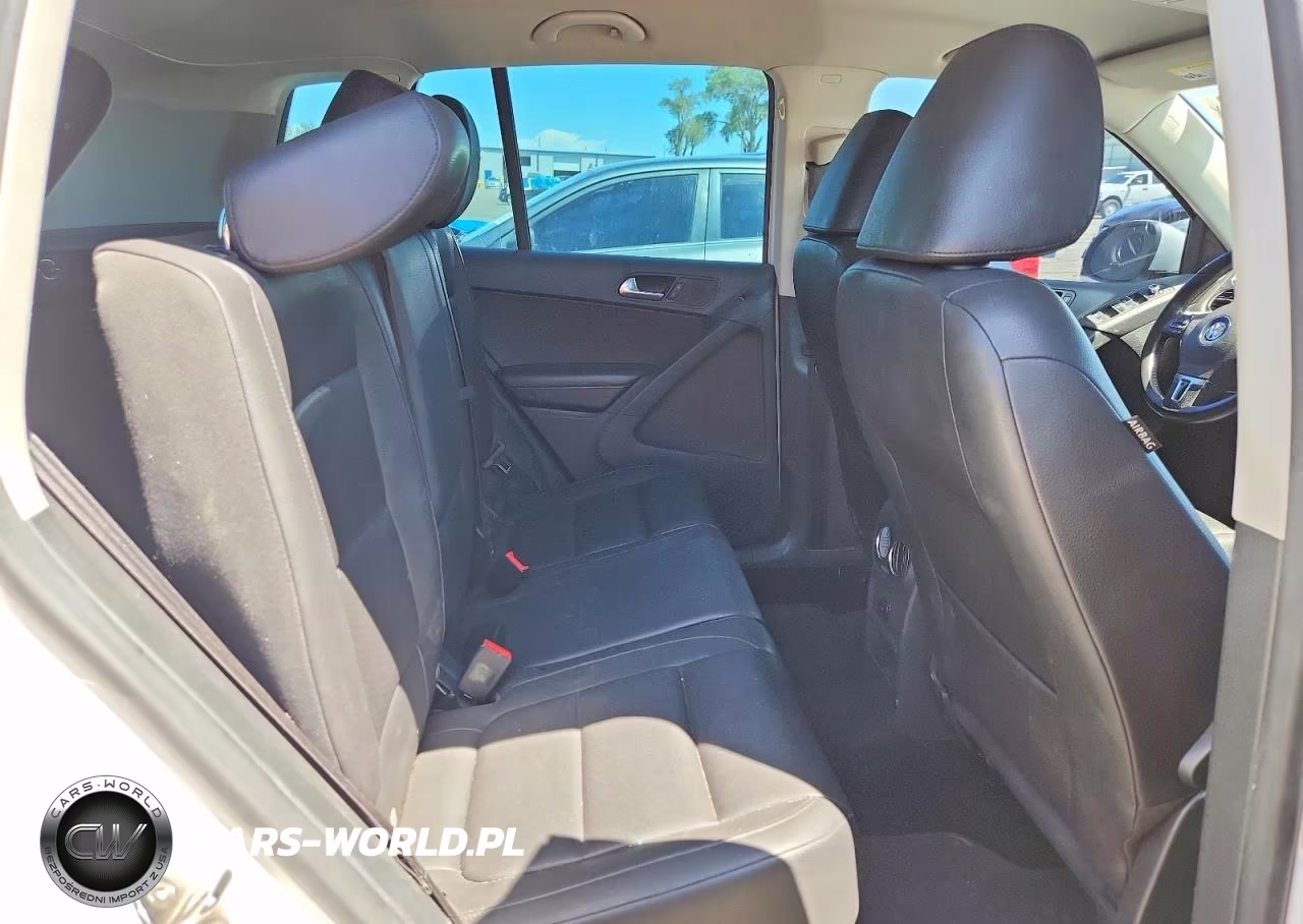 2012 Volkswagen Tiguan S VIN:WVGBV7AX3CW585054 - 10