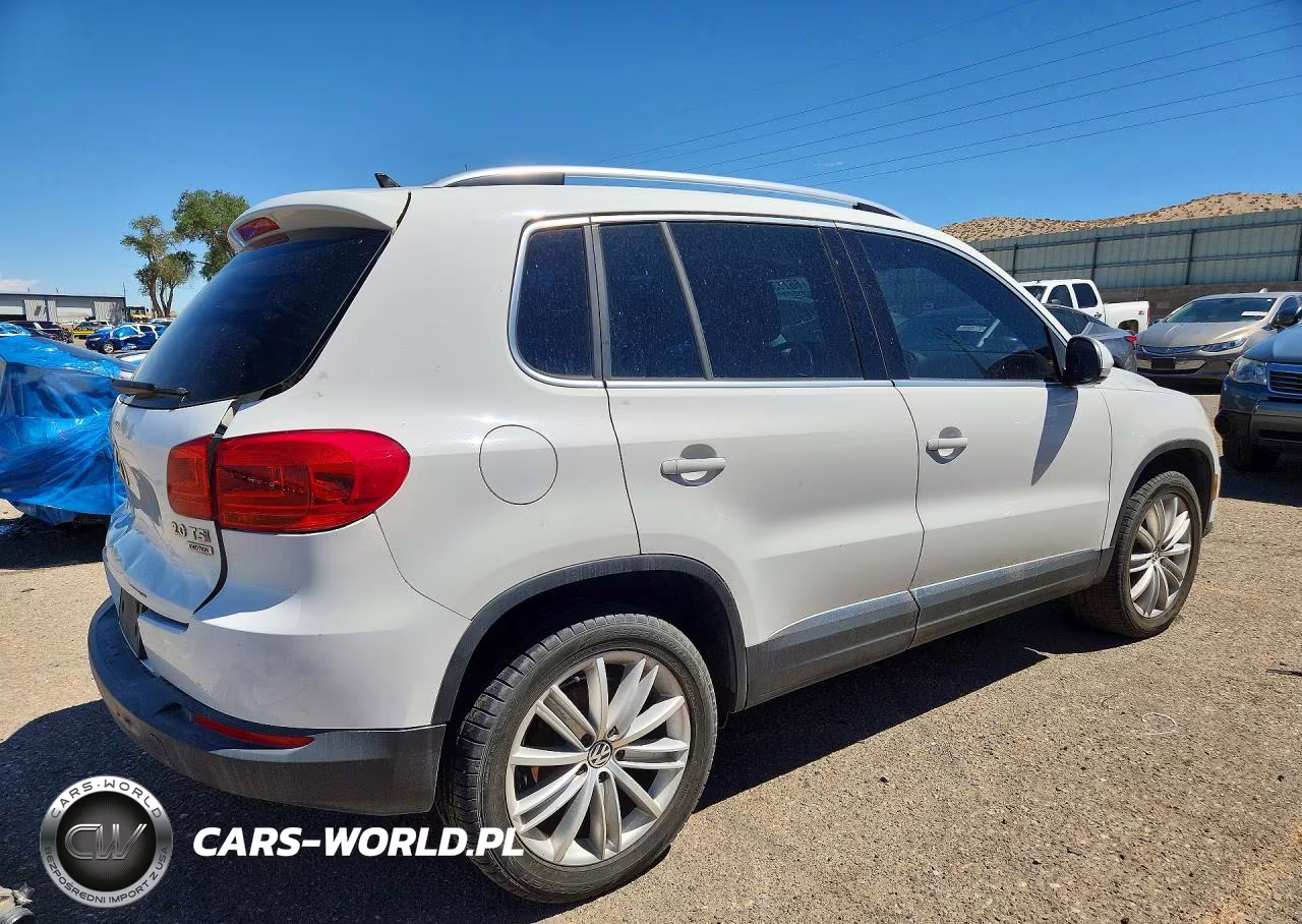 2012 Volkswagen Tiguan S VIN:WVGBV7AX3CW585054 - 3