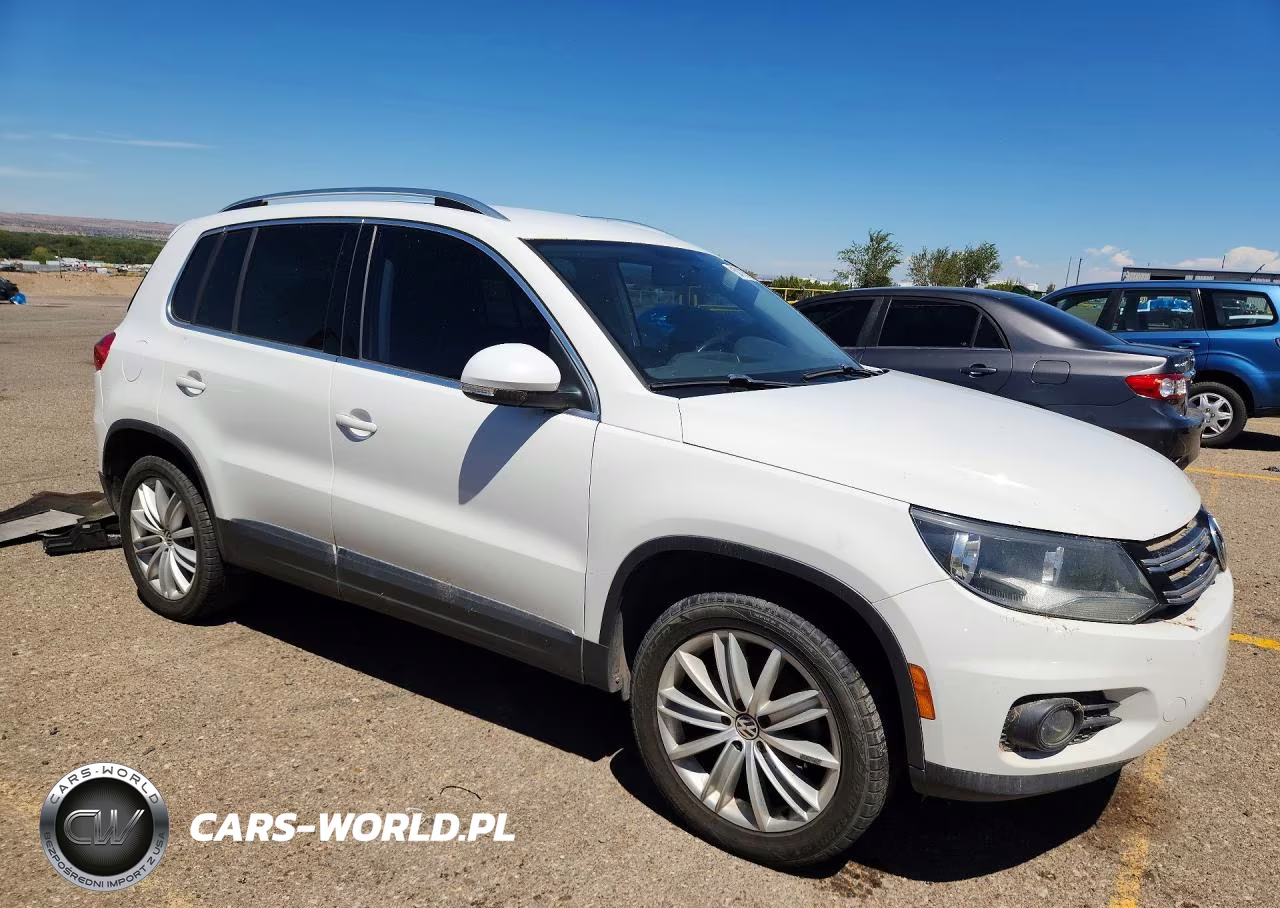2012 Volkswagen Tiguan S VIN:WVGBV7AX3CW585054 - 4