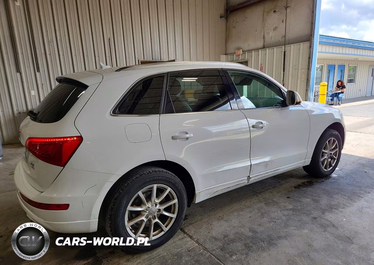 2012 Audi Q5 Premium VIN:WA1CFAFP6CA121257 - 3