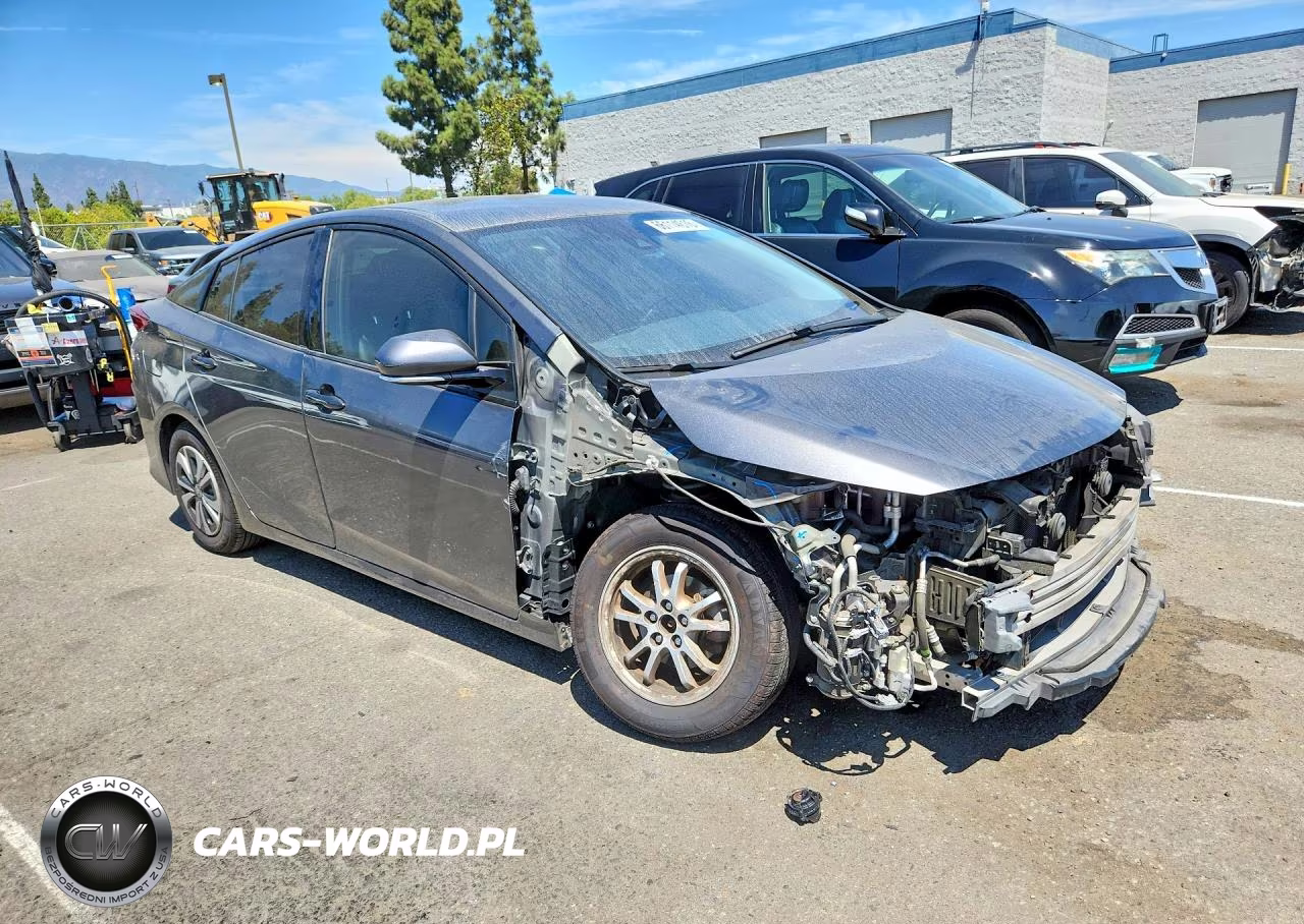 2018 Toyota Prius Prime Premium VIN:JTDKARFP6J3089779 - 4