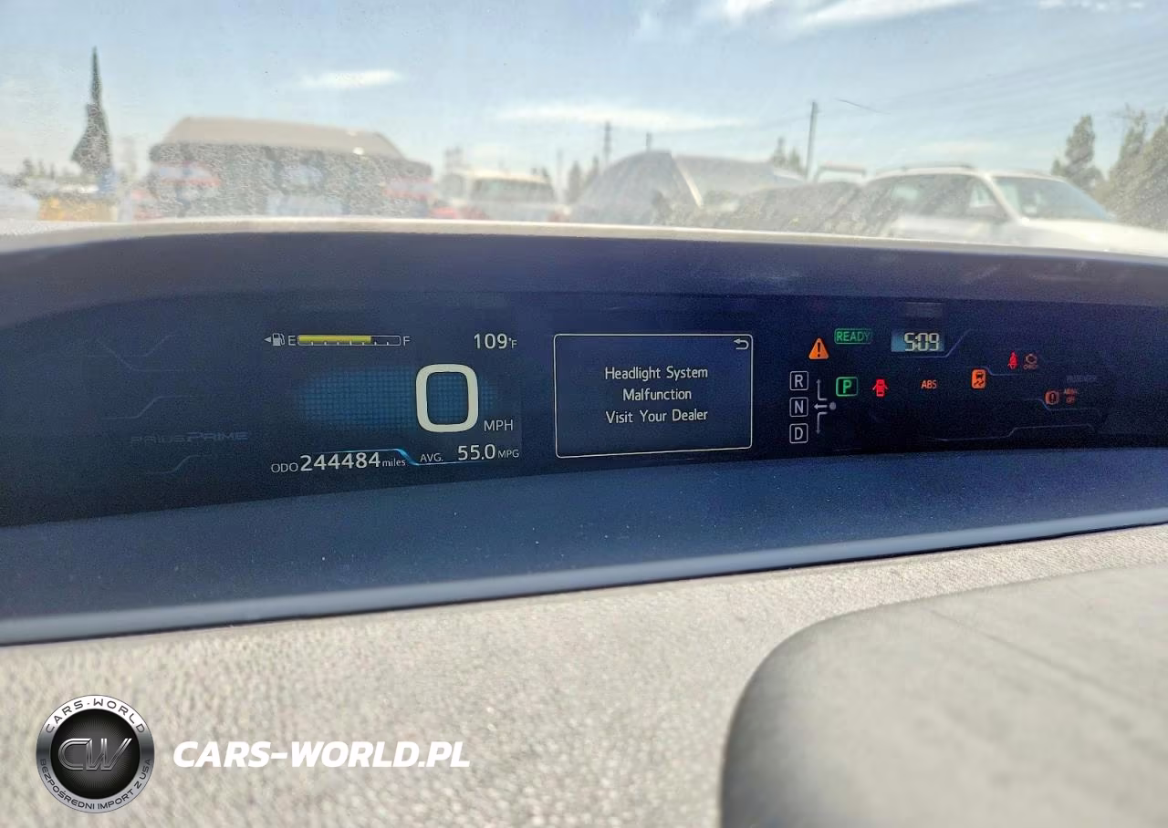 2018 Toyota Prius Prime Premium VIN:JTDKARFP6J3089779 - 9