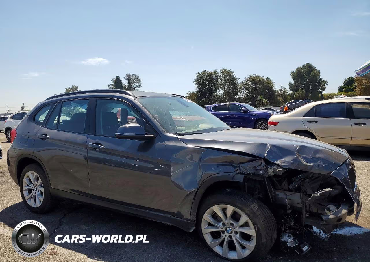 2013 BMW X1 xDrive28I VIN:WBAVL1C59DVR82028 - 4