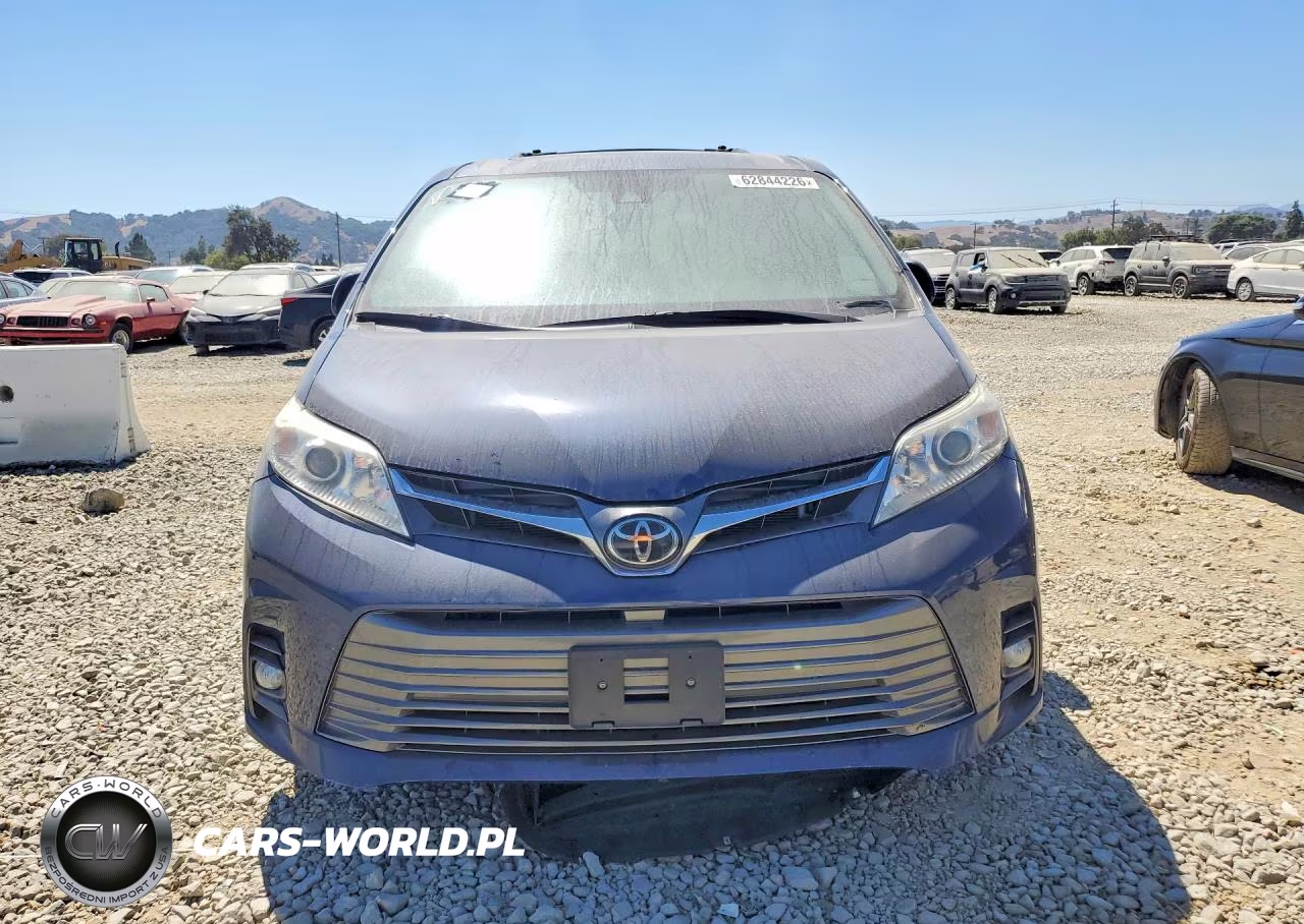 2018 Toyota Sienna Xle 8 Passenger VIN:5TDYZ3DC8JS928331 - 5