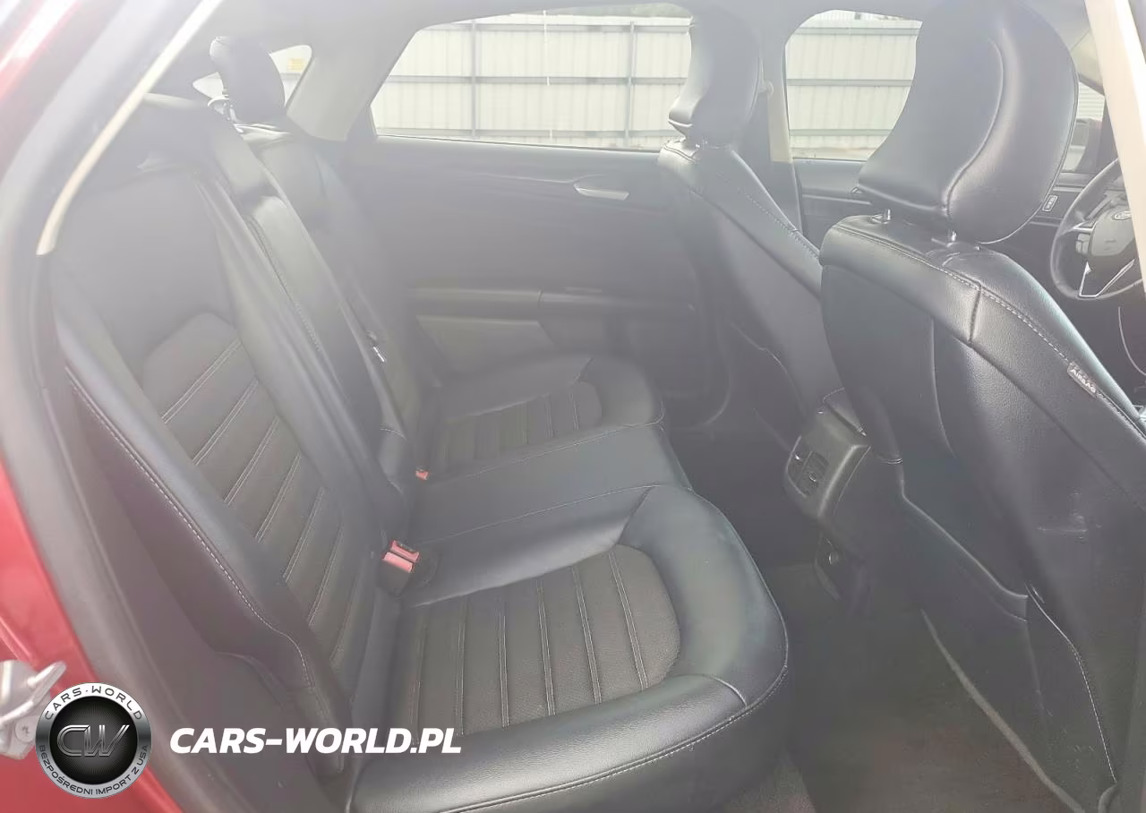 2018 Ford Fusion Se VIN:3FA6P0HD7JR113299 - 10