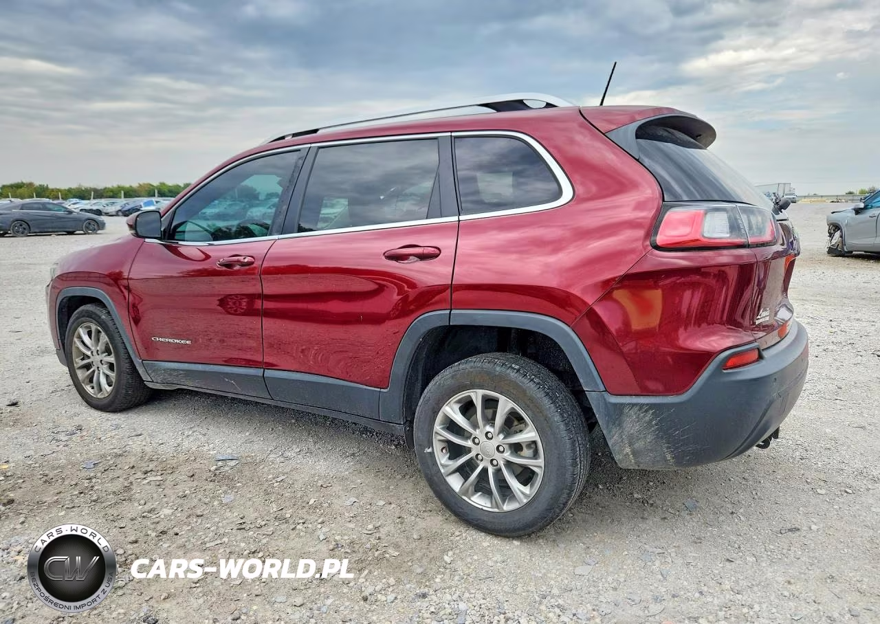 2021 Jeep Cherokee Latitude Plus VIN:1C4PJLLB0MD169881 - 2