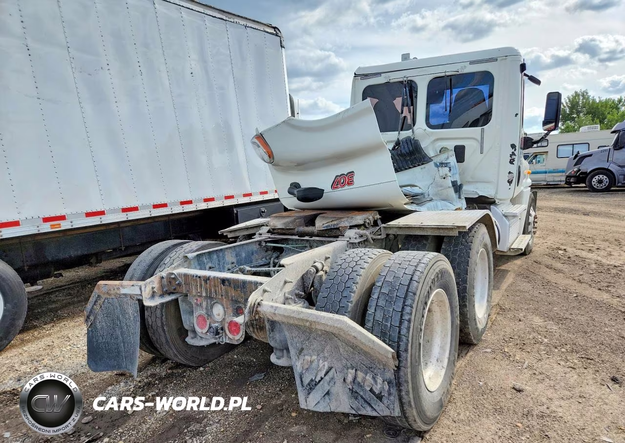 2014 Freightliner Cascadia Semi Truck VIN:3AKJGEDV2ESFT5114 - 3