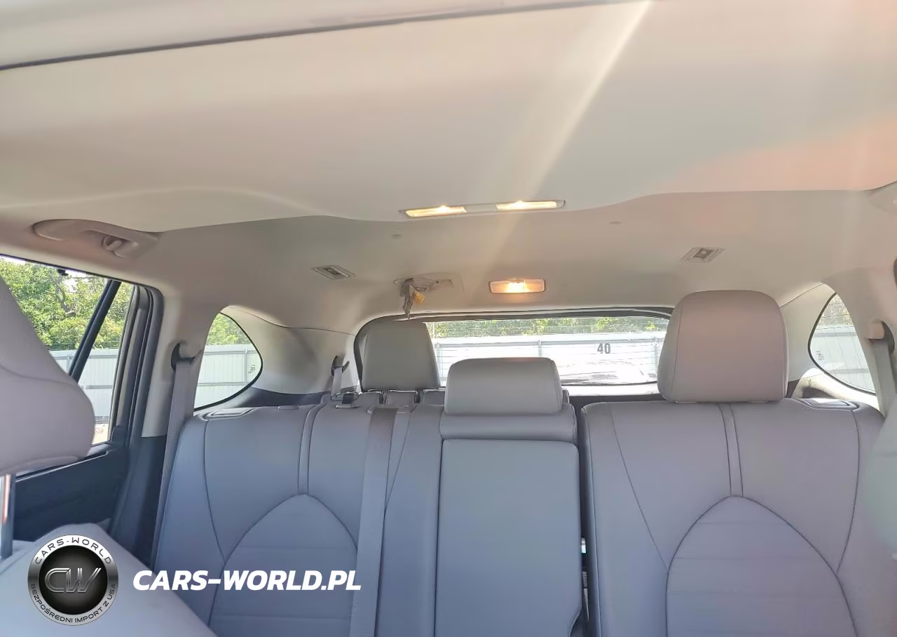 2020 Toyota Highlander Xle VIN:5TDGZRBH1LS048412 - 10