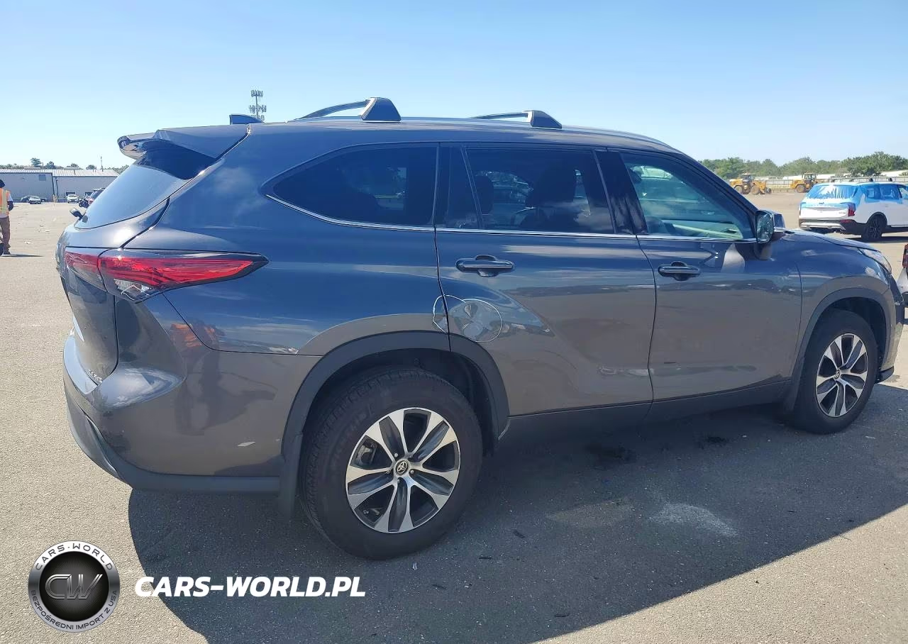 2020 Toyota Highlander Xle VIN:5TDGZRBH1LS048412 - 3