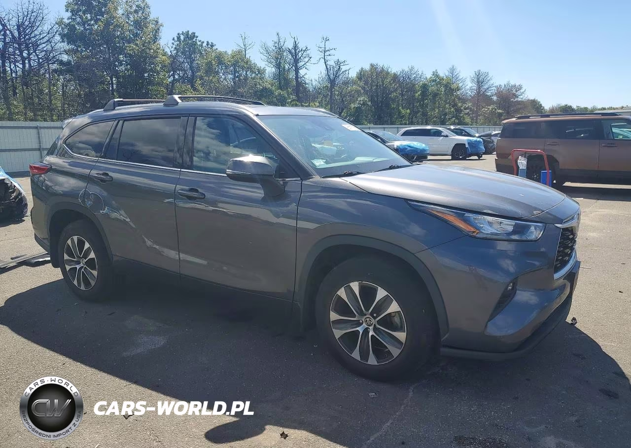 2020 Toyota Highlander Xle VIN:5TDGZRBH1LS048412 - 4