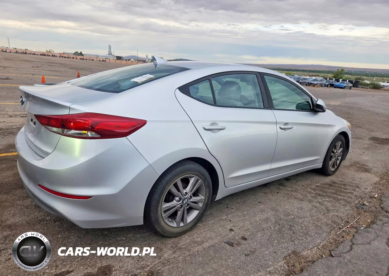 2017 Hyundai Elantra Se VIN:5NPD84LF5HH154106 - 3