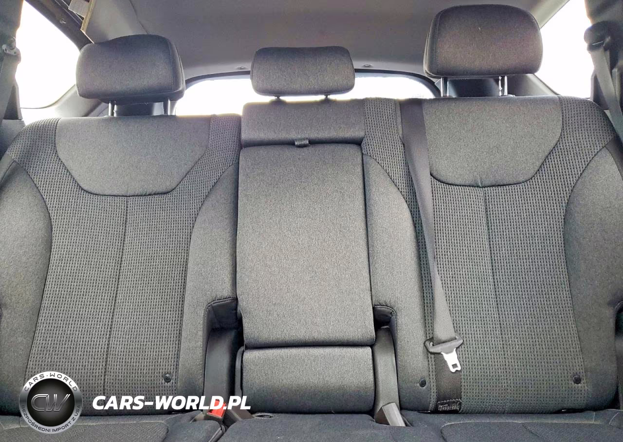 2019 Hyundai Santa Fe Se VIN:5NMS23AD1KH118440 - 10